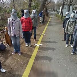 人在做谷歌在看：Google街景捕捉到的那些奇怪的东西