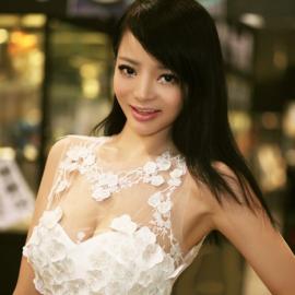 尤物公馆歪歪李玲