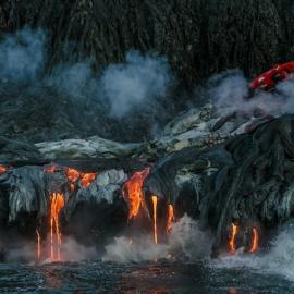 水火极限，活火山下的皮划艇