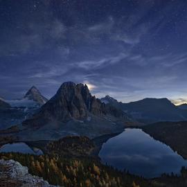 阿西尼玻山的星空拍摄技巧