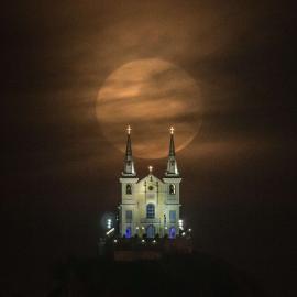 世界各地的超级月亮