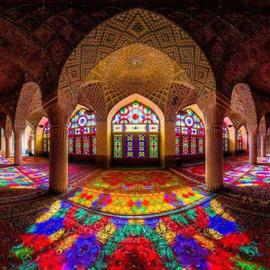 色彩斑斓清真寺