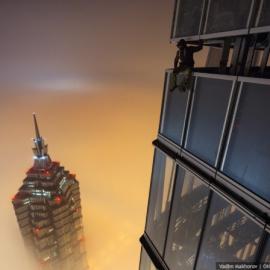 俄罗斯Rooftopper 来自世界第二高大厦顶端的照片！