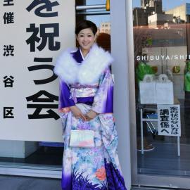 含水嗒嗒的日本少女