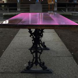 'flat table'