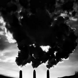 在黑白中寻找自我的未来主义摄影