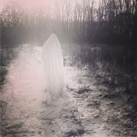 直视死亡的暗黑系女摄影师