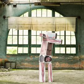 把自己大卸八块的摄影师