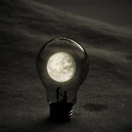 Adrian Limani-小灯泡 大世界