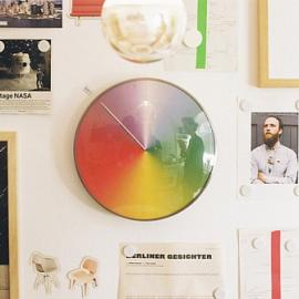 时针转动一圈就是一年