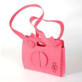 旧地毯做成的手袋