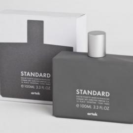 STANDARD香水