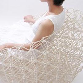 轻盈扎实的纸沙发