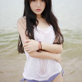 小妖精伊小七美乳写真