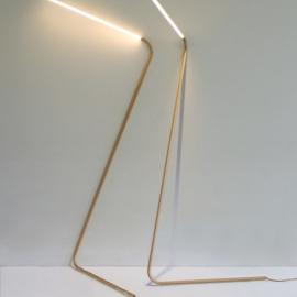 纤细修长Zorro灯