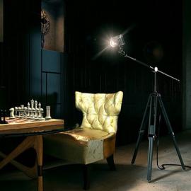 Transparent House设计的Perspektiva Lamp