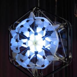 Wendy Legro设计的牵牛花灯