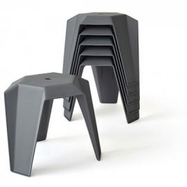 刚毅的linz hocker凳子