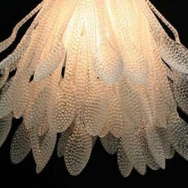 Daisuke Hiraiwa设计的花瓣灯具