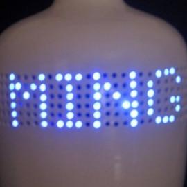 Noam Bar Yochai设计的Ming花瓶