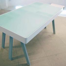 好多抽屉的treasury桌子