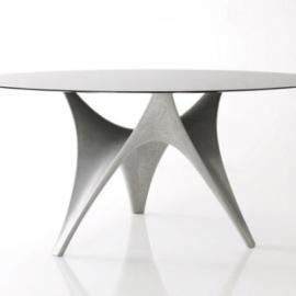 小巧雅致arc桌子