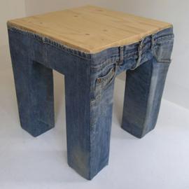 给椅子穿上牛仔裤