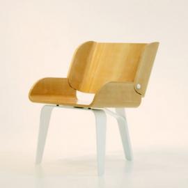 小巧可爱Stud椅子