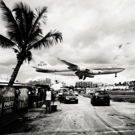 Josef Hoflehner：飞机从头顶呼啸而过