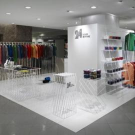 24 issey miyake服装商铺设计