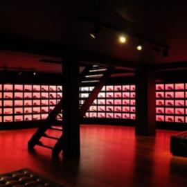 united nude的阿姆斯特丹旗舰店