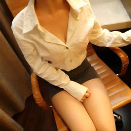 透明衬衣下的巨乳