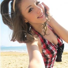 美美的季佳熙自拍写真