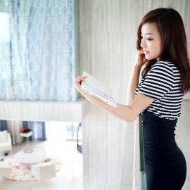 娇小惹人爱的体贴女生