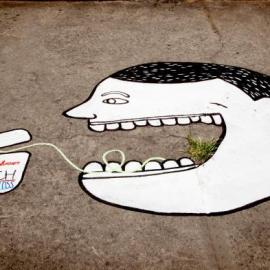 Reach牙线广告：路边的野草