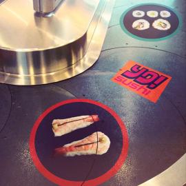 Yo sushi：创意输送带寿司广告