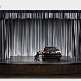 戛纳广告节平面项银狮子：Midea美的安防摄像头