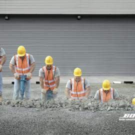 Bose降噪音耳机广告