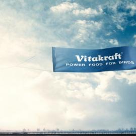 Vitakraft: Power food for birds