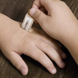 Band Aid / 邦迪创可贴广告