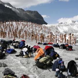 绿色和平组织广告：全球变暖意识，裸体证言