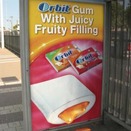 美国Orbit无糖口香糖户外广告