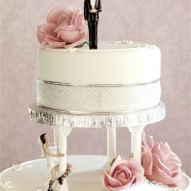 《Marie Claire》杂志广告：蛋糕