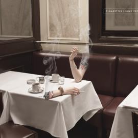 公益广告篇：你抽烟还是烟抽你？