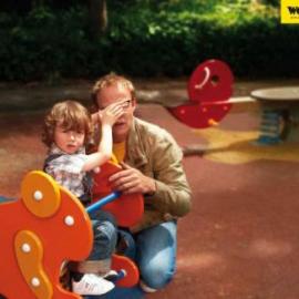 Wonderbra平面广告