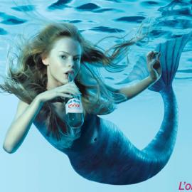 依云矿泉水喷雾创意广告