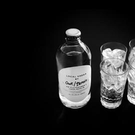 OUR/VODKA：简洁包装下的浓烈