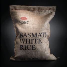 大牌logo上身的食品包装设计