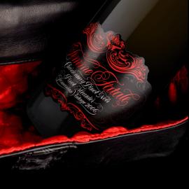 Femme Fatale酒包装设计欣赏