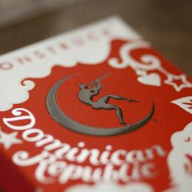 Moonstruck巧克力包装设计